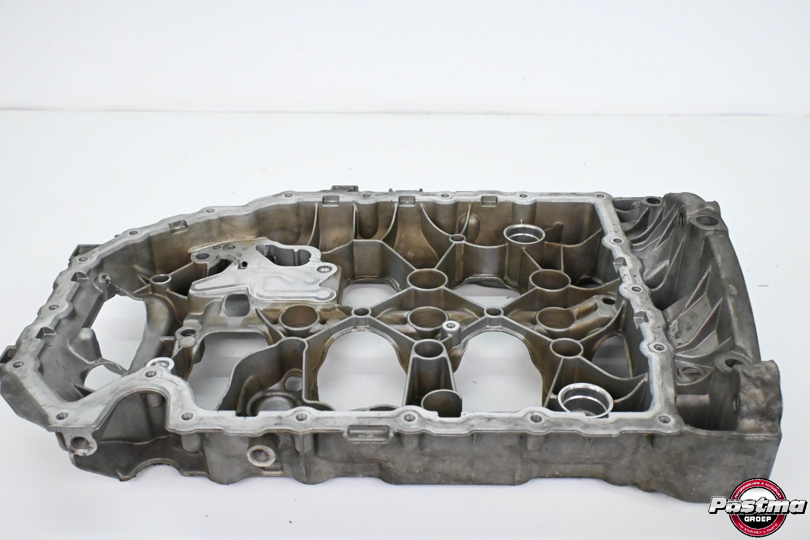 Volkswagen Golf 2.0 R Carterpan tussenstuk Nr: 06K103603BL Code: CJX